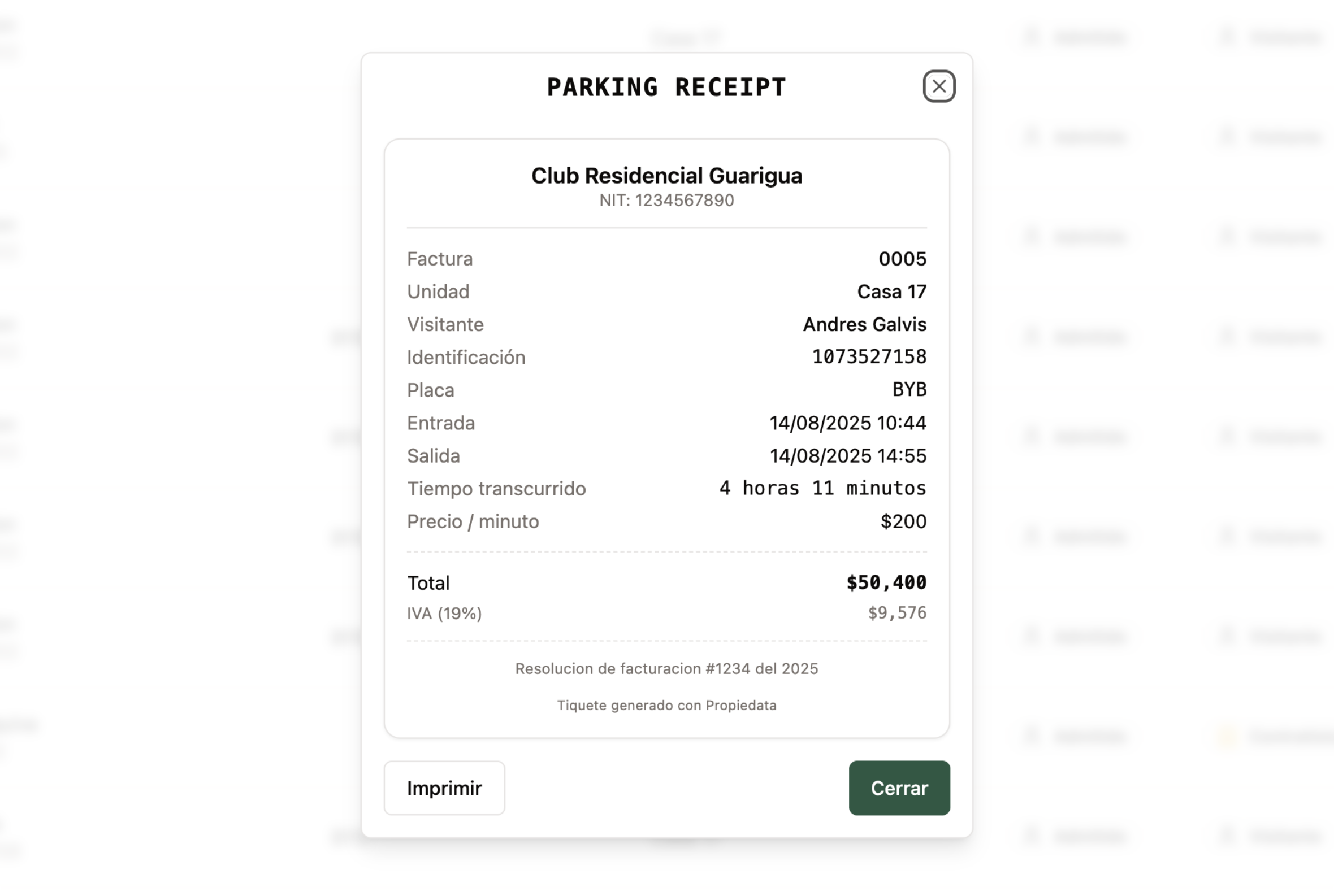 Streamline product interface showing Cobro de parqueaderos